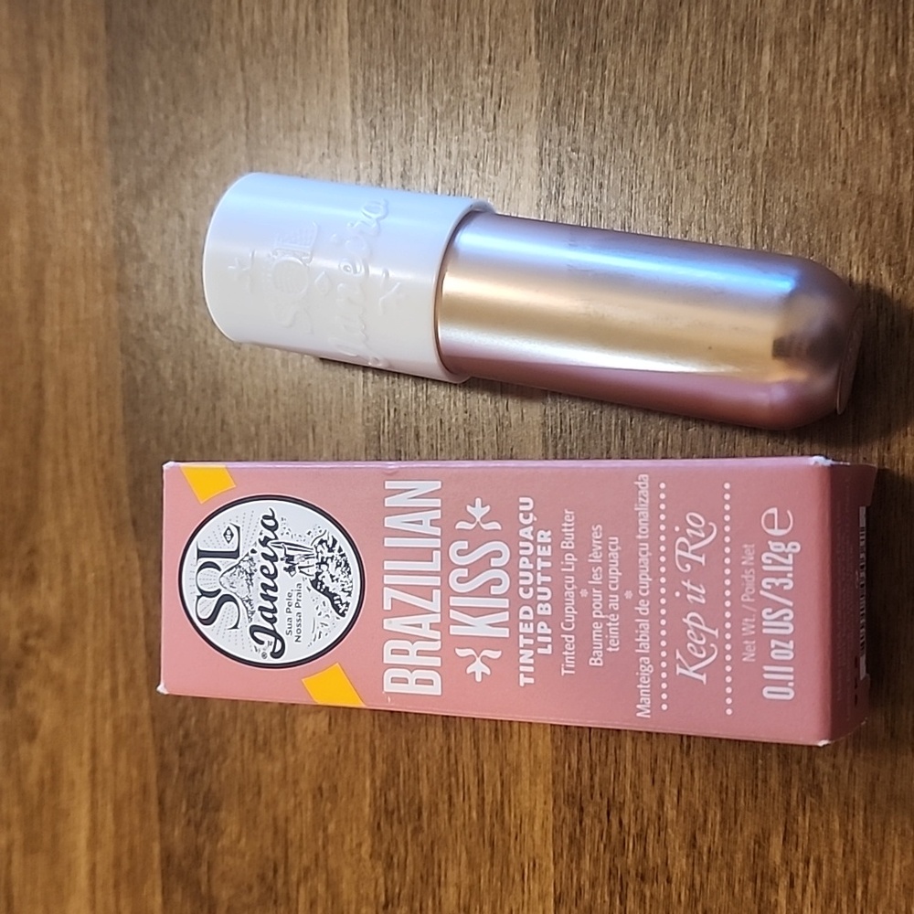 Sol De Janeiro Brazilian Kiss Tinted Cupuacu Lip Butter in Keep it Rio